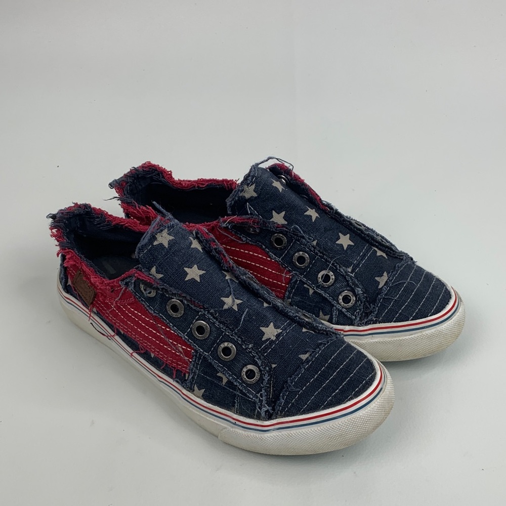 Blowfish Malibu American Flag patriotic sneakers Size 8 Distressed style Pull on